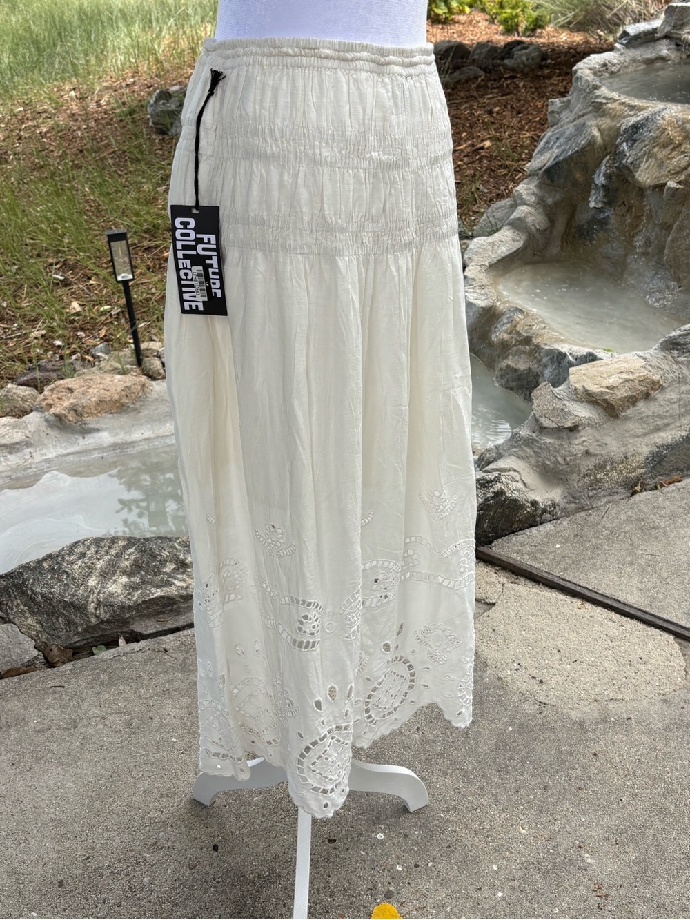 Beautiful Light cream Eyelet Maxi Skirt with Smocked Waist with short slip - Picture 4 of 9